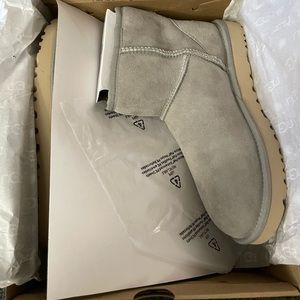 Ugg Classic Mini Goat